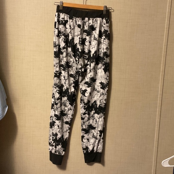 Black and White Joggers - Picture 3 of 4